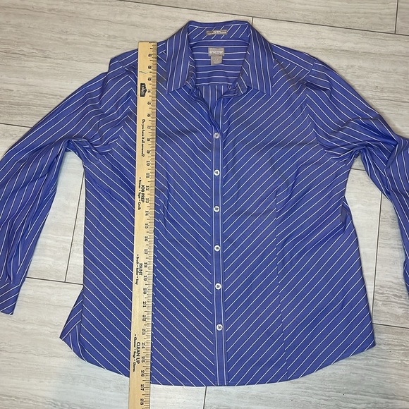 CHICO’S coolmax all season no-wrinkle button up blouse Blue Pinstripe sz 14 top - Picture 5 of 8